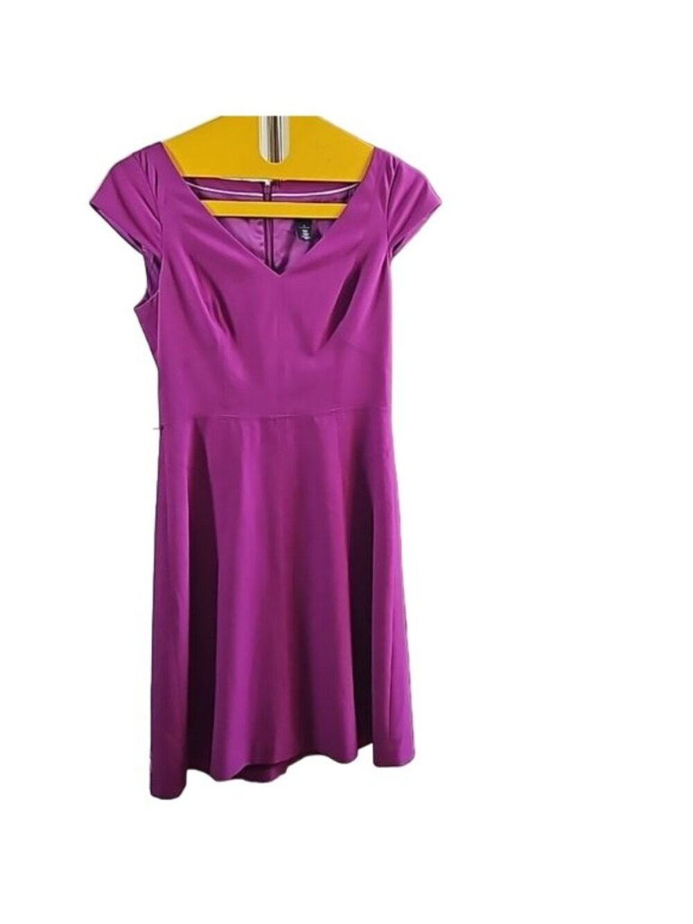 WHITE HOUSE BLACK MAR5l44558585 FUCHSIA DRESS SIZE 2